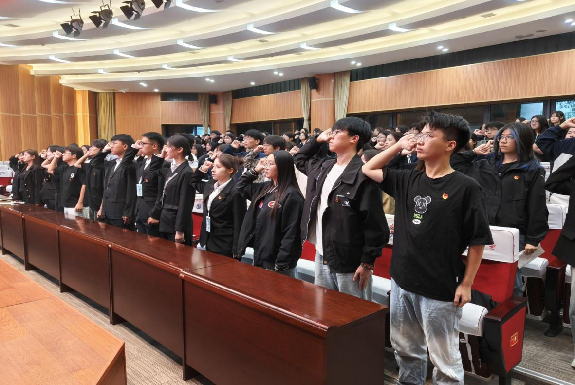 68cd2def78982.png 图片2.png